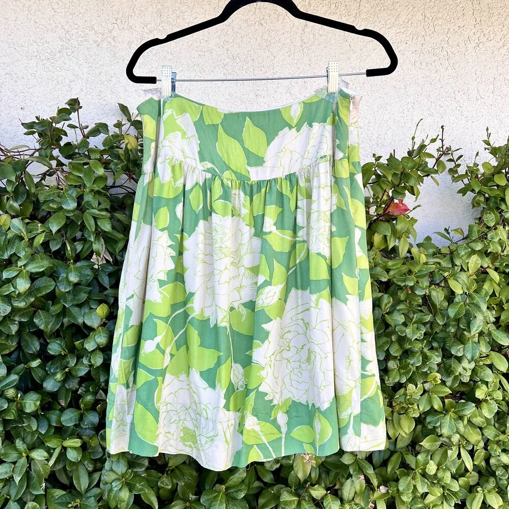 Trina Turk Vintage Floral Skirt Silk Green White A-Line Above Knee Size 8 Medium